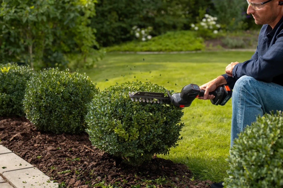 Husqvarna Aspire™ S20-P4A Hedge Trimmer – With Battery & Charger